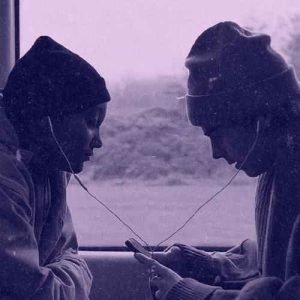 دانلود آهنگ ای که به عشقت زنده منم گفتی از عشقت دم نزنم